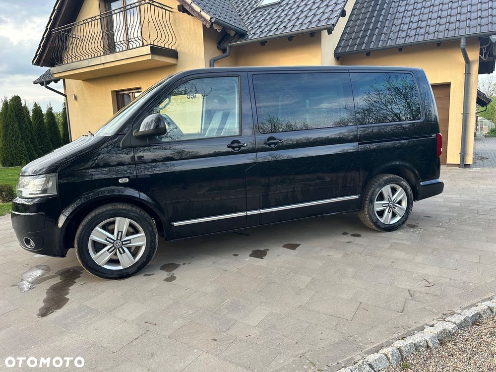 Volkswagen Multivan - 11