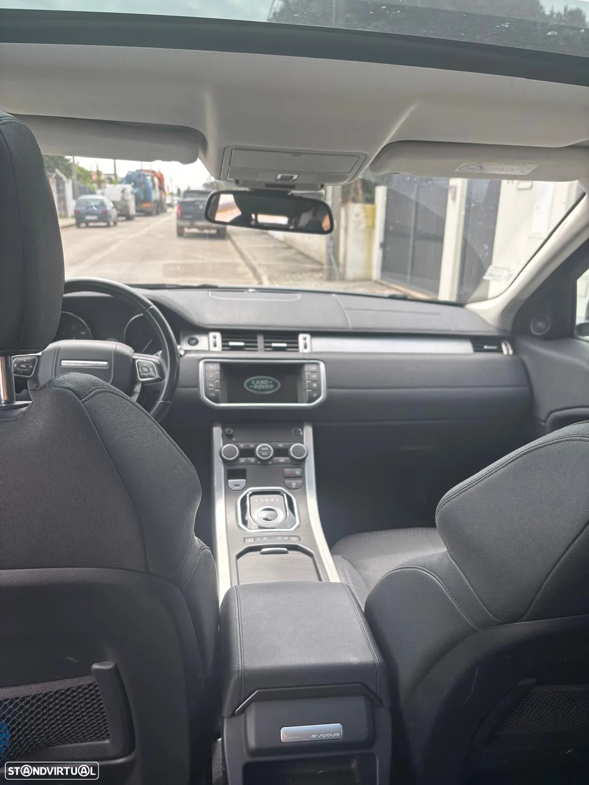 Land Rover Range Rover Evoque 2.0 TD4 HSE Dynamic Auto - 4