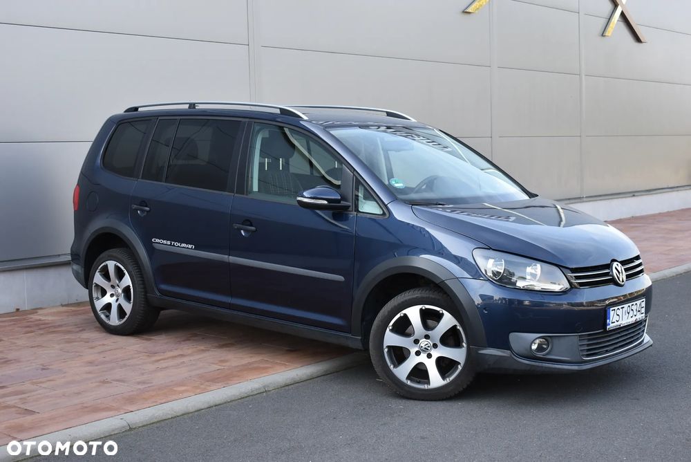Volkswagen Touran - 29