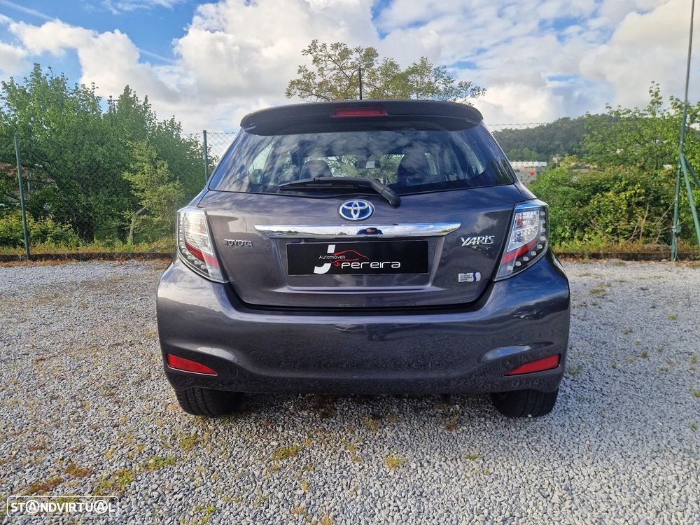 Toyota Yaris 1.5 HSD Sport+Navi - 3