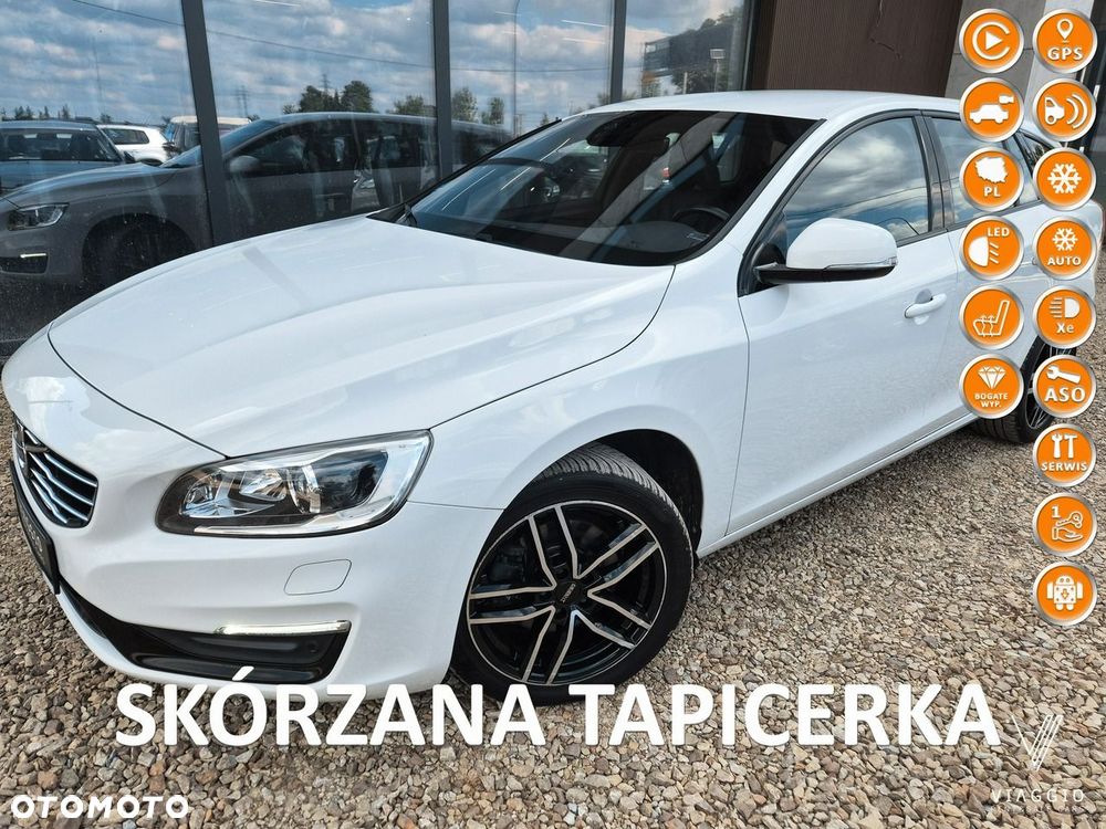 Volvo V60 D3 Momentum - 1