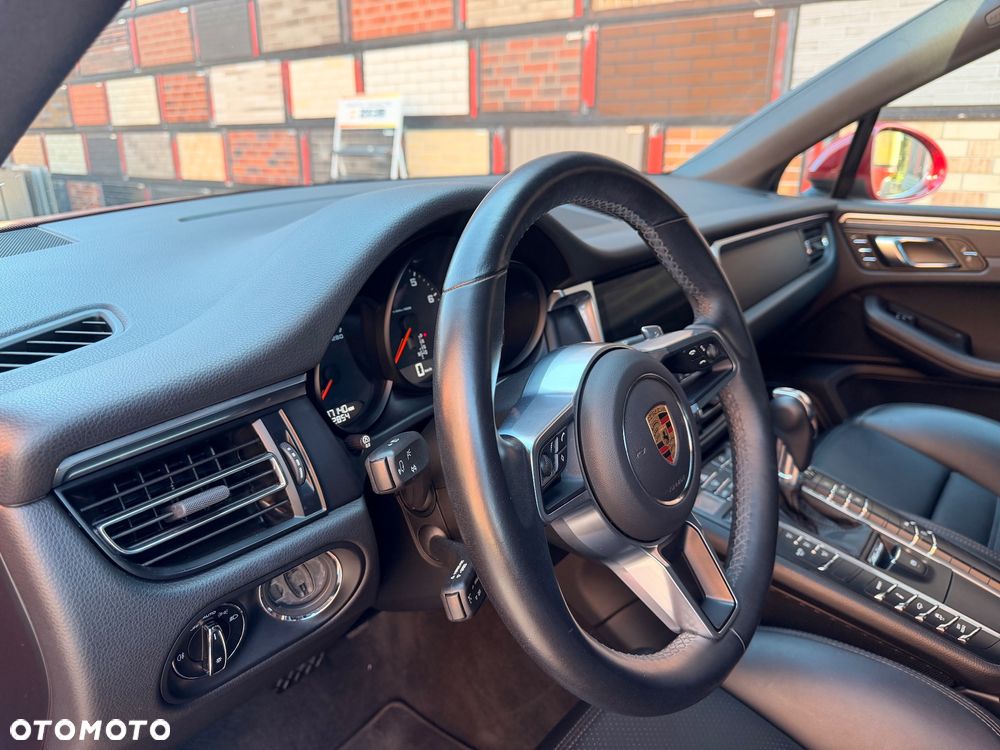 Porsche Macan - 15