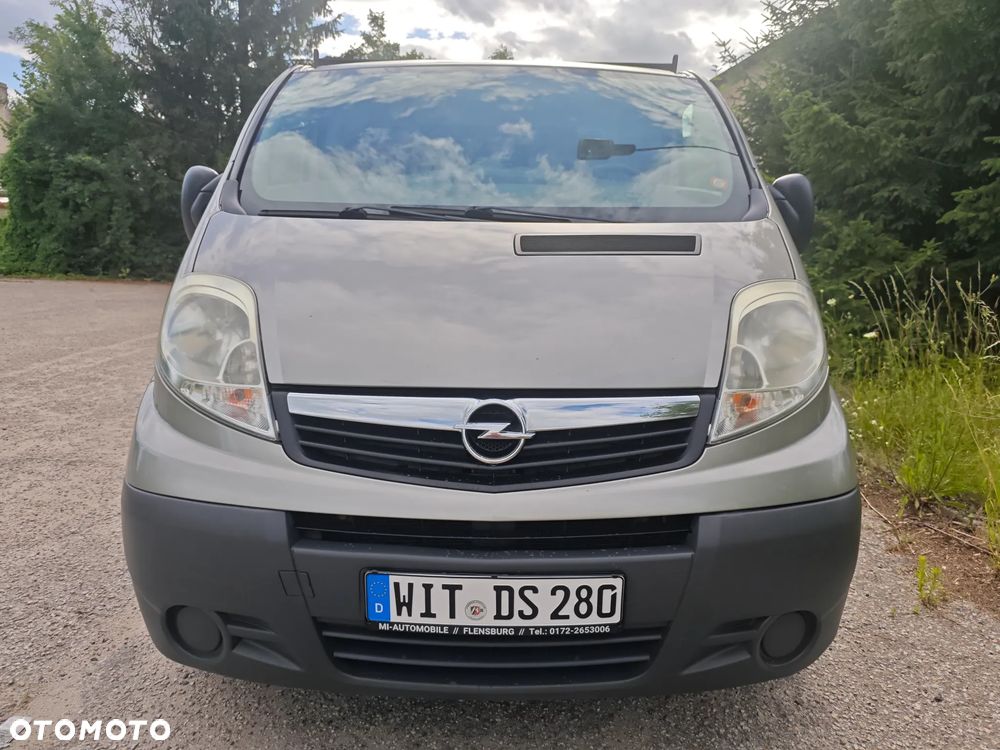 Opel Vivaro - 11