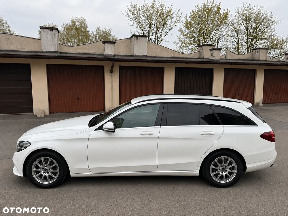 Mercedes-Benz Klasa C 200 d 9G-TRONIC - 22
