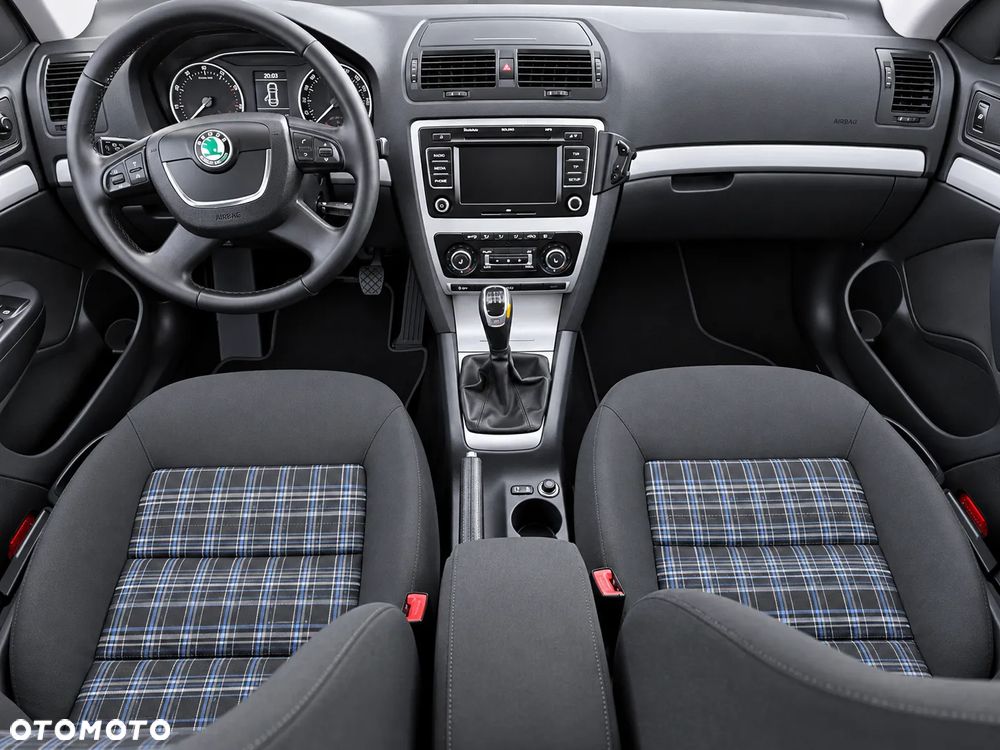 Skoda Octavia 1.8 TSI FAMILY - 19