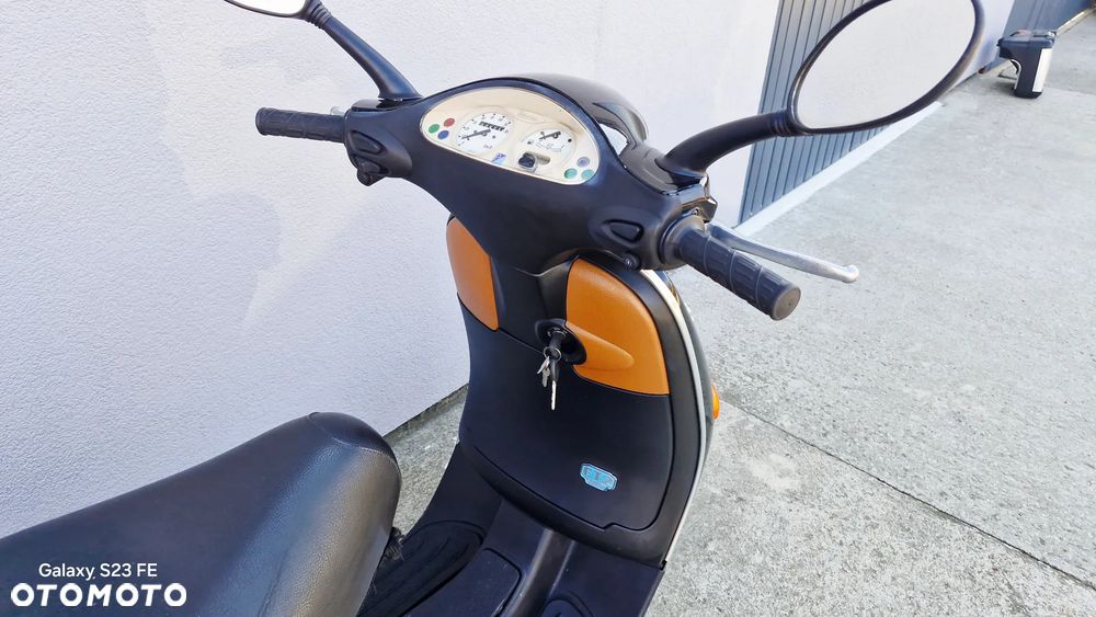 Piaggio Vespa - 12