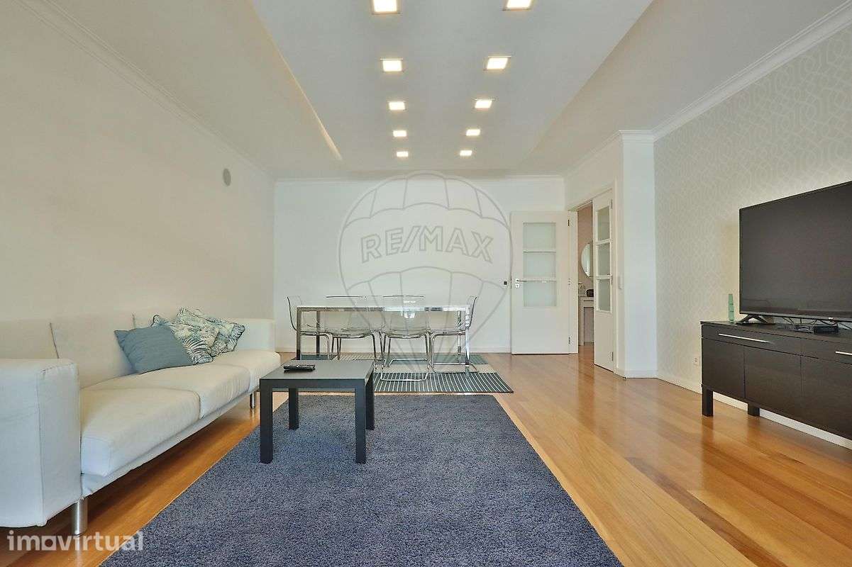 Apartamento T2 para arrendamento - Grande imagem: 2/27