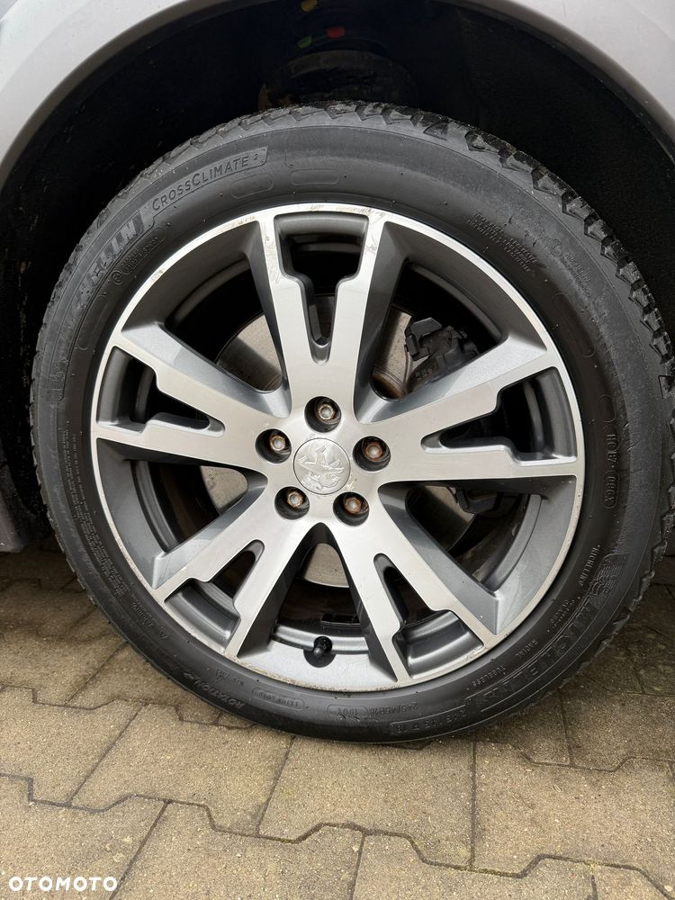 Peugeot 508 RXH Hybrid4 - 21