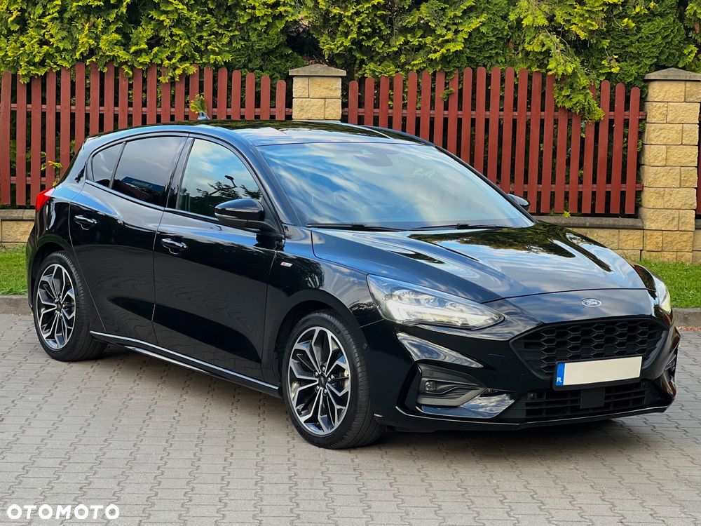 Ford Focus 1.5 EcoBoost ST-Line - 12