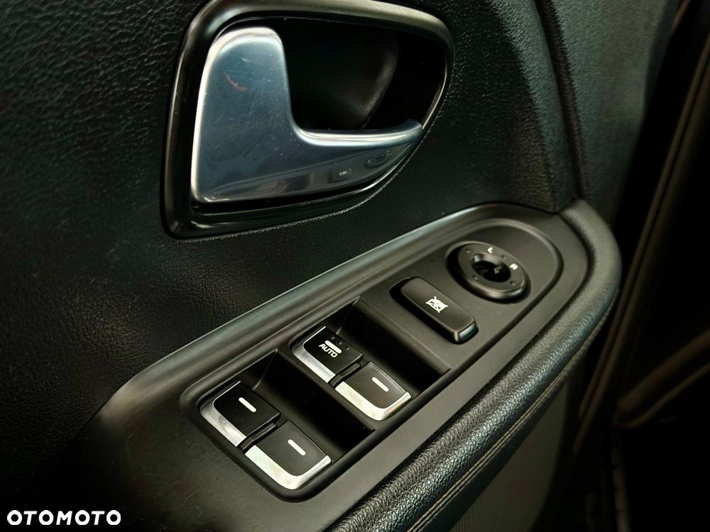 Kia Carens 1.7 CRDi Edition 7 - 29