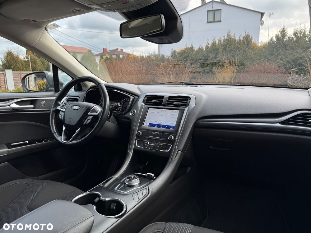 Ford Mondeo 2.0 EcoBlue Titanium - 34