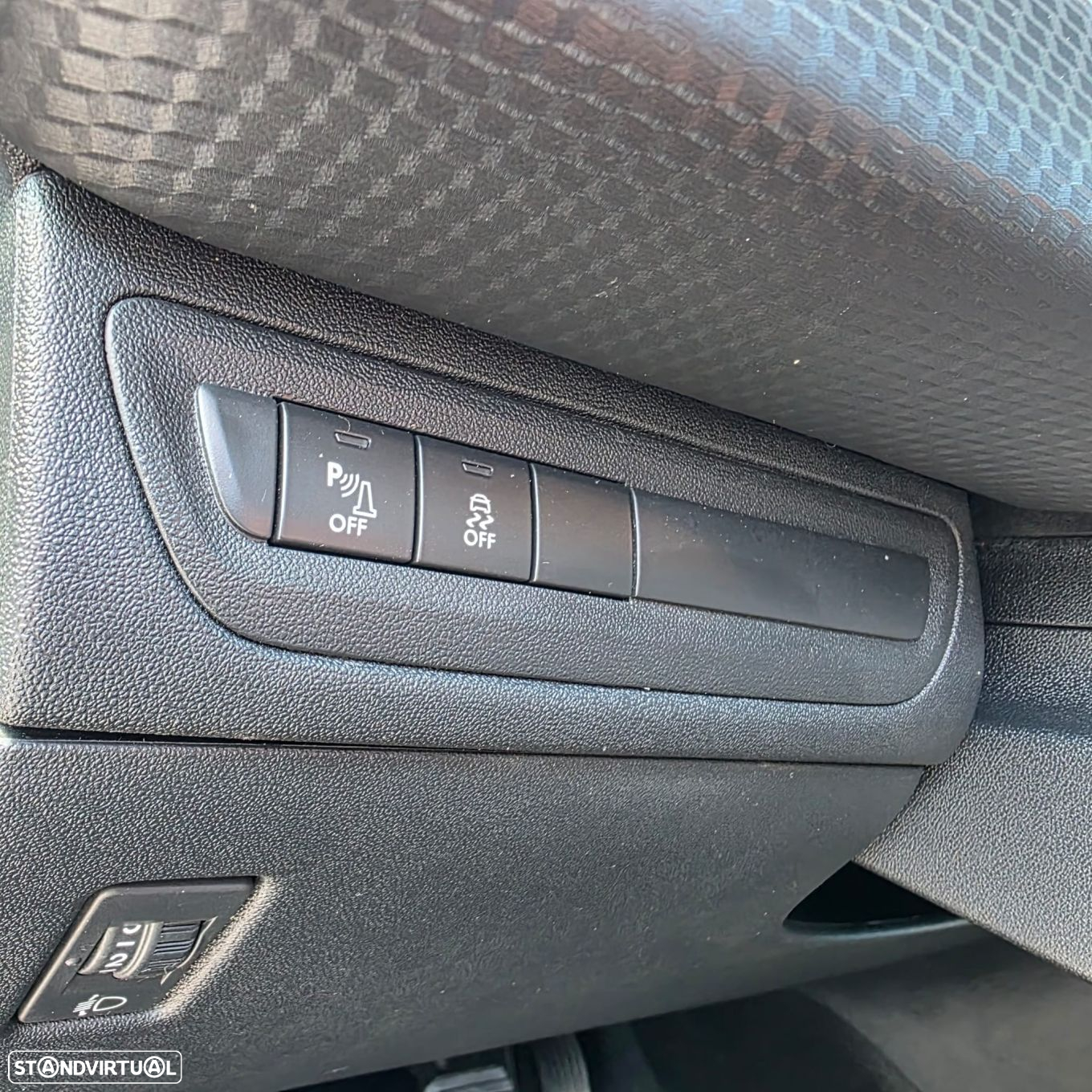 Peugeot 2008 1.2 PureTech Style - 20