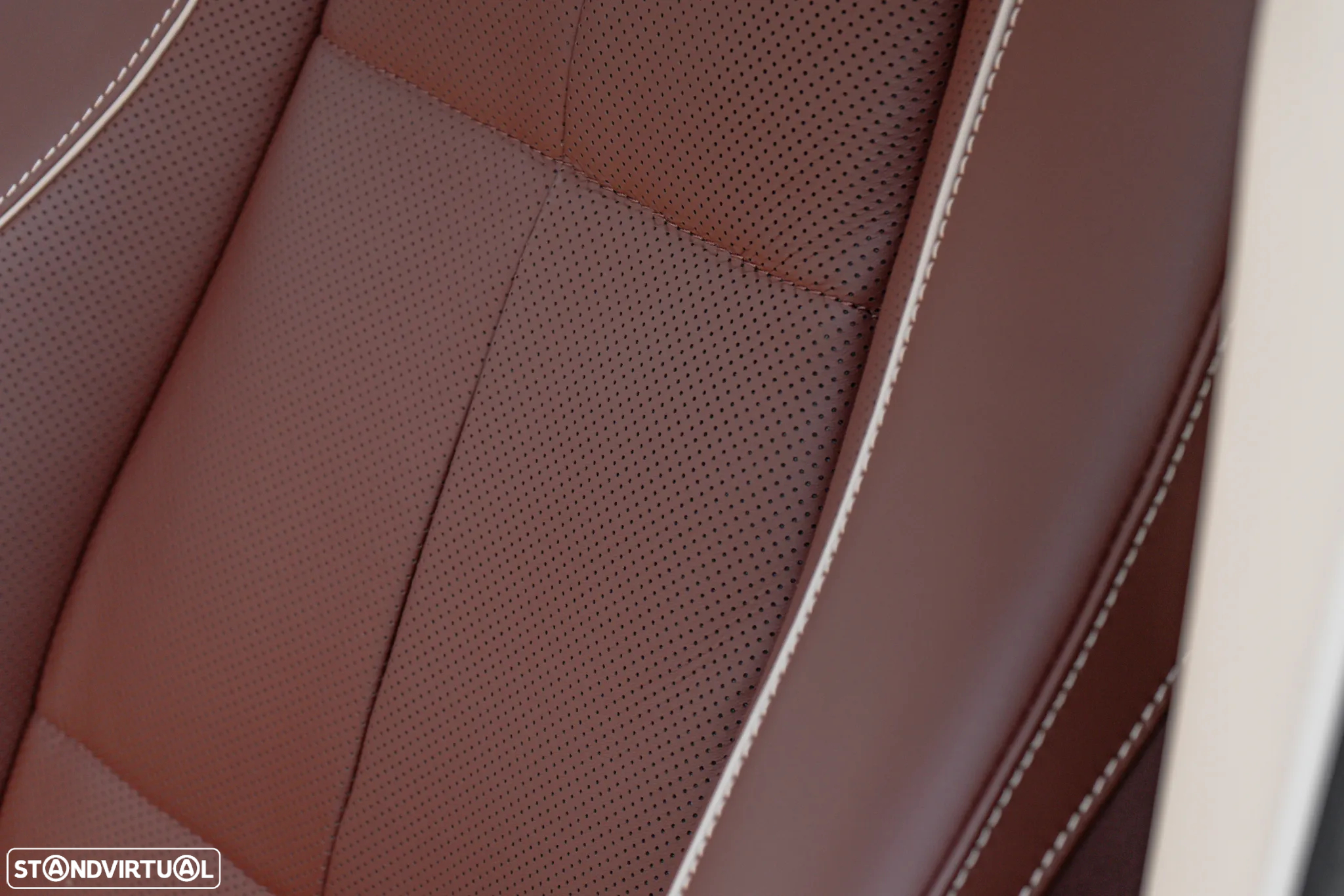 Mercedes-Benz GLS 600 Maybach 4Matic - 23