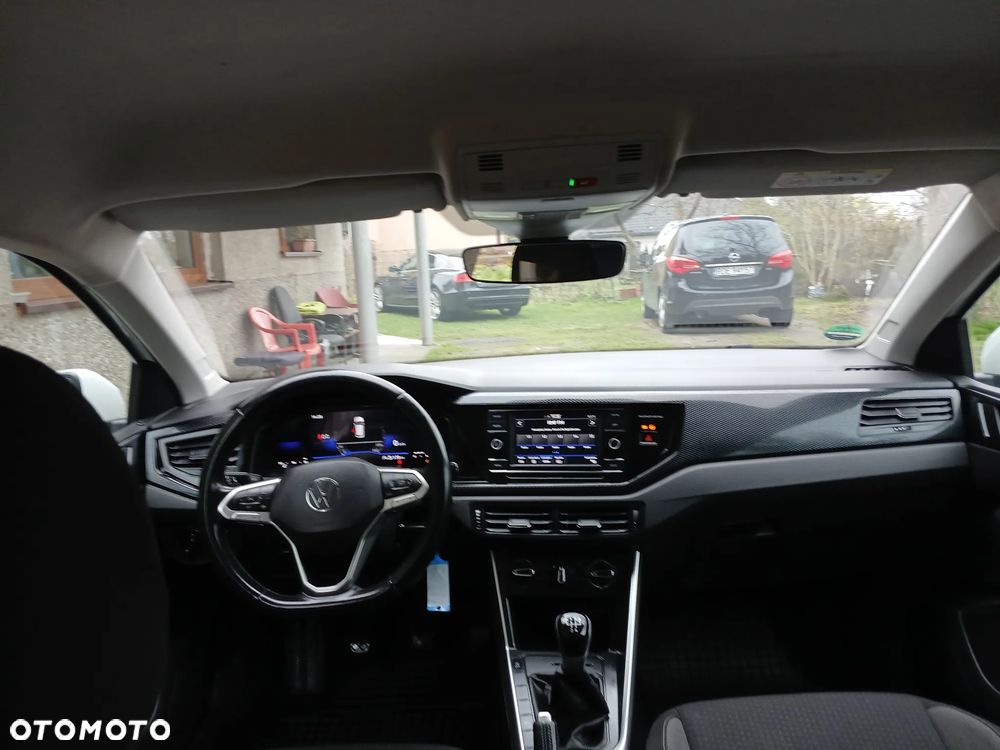 Volkswagen Polo 1.0 TSI Special Edition - 12