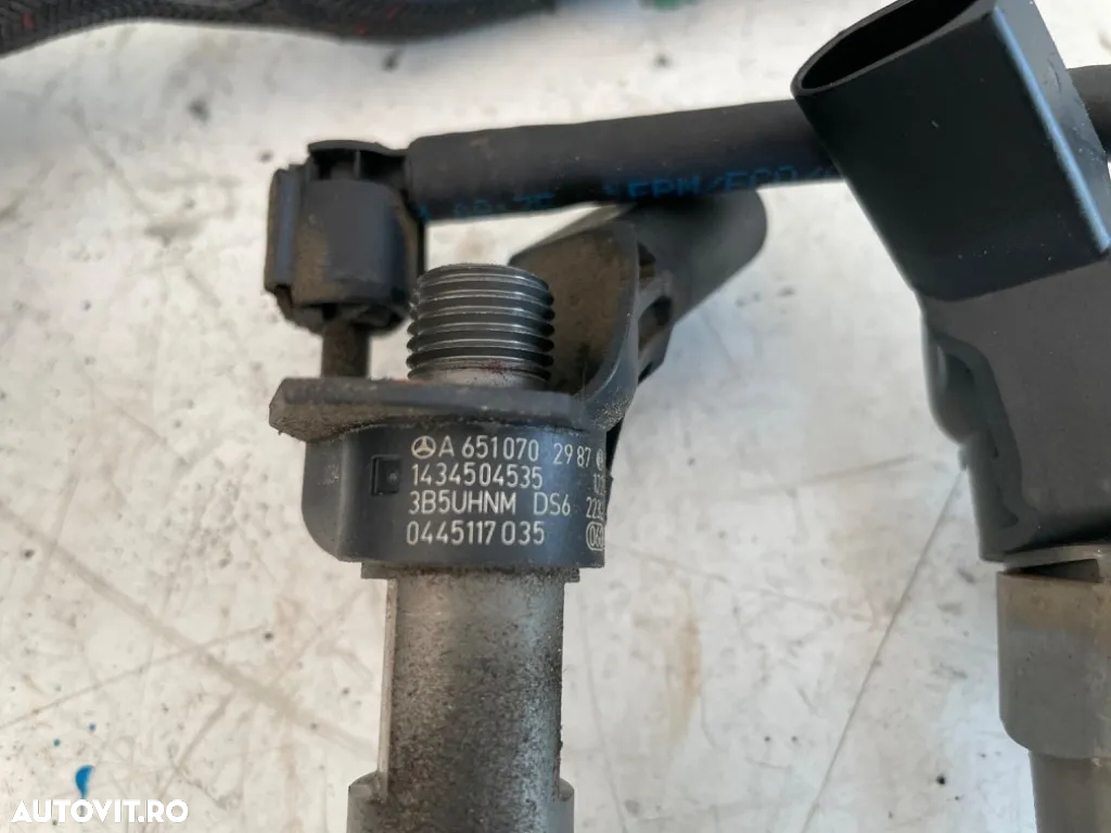 Injector Mercedes c class w205 e class w213 glk x204 glc x253 c253 gla x156 a6510702987 0445117035 - 3
