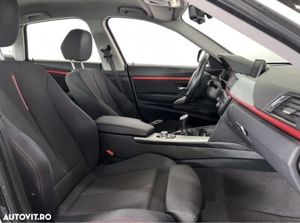 BMW Seria 3 318d Sport Line - 28