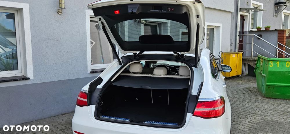 Mercedes-Benz GLC 220 d 4Matic 9G-TRONIC - 18