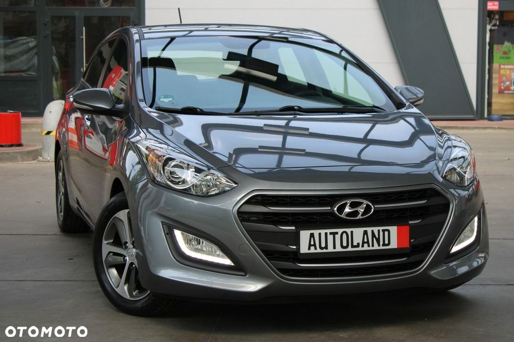 Hyundai i30 blue 1.4 Passion - 3