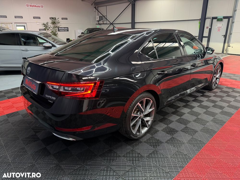 Skoda Superb 2.0 TDI DSG 4X4 Sportline - 4