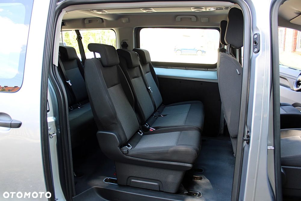 Opel Vivaro - 19