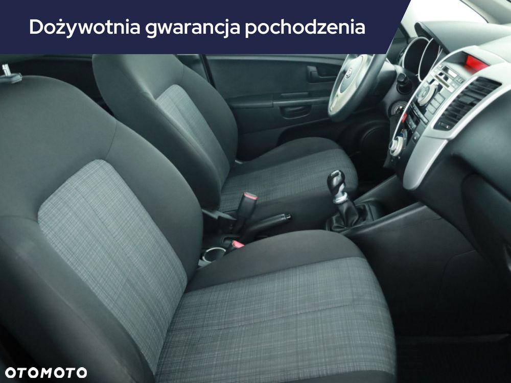Kia Venga - 9