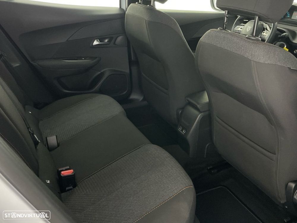 Peugeot e-2008 54 kWh SE Style - 23