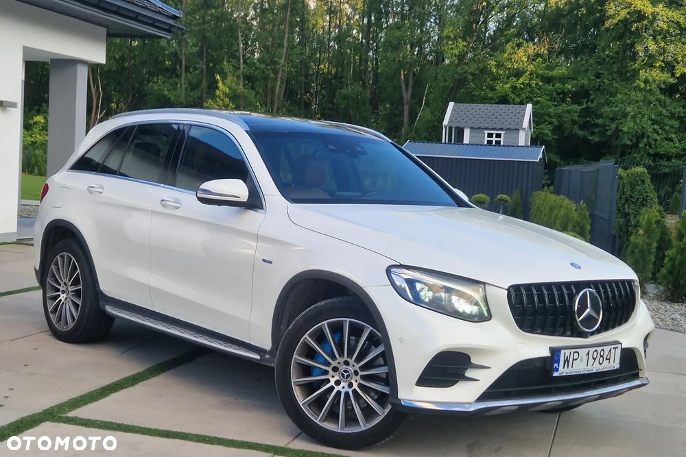 Mercedes-Benz GLC - 1