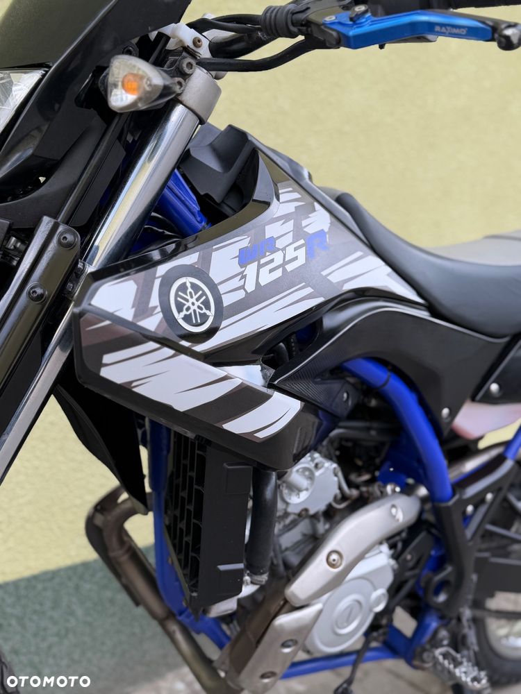 Yamaha WR - 28