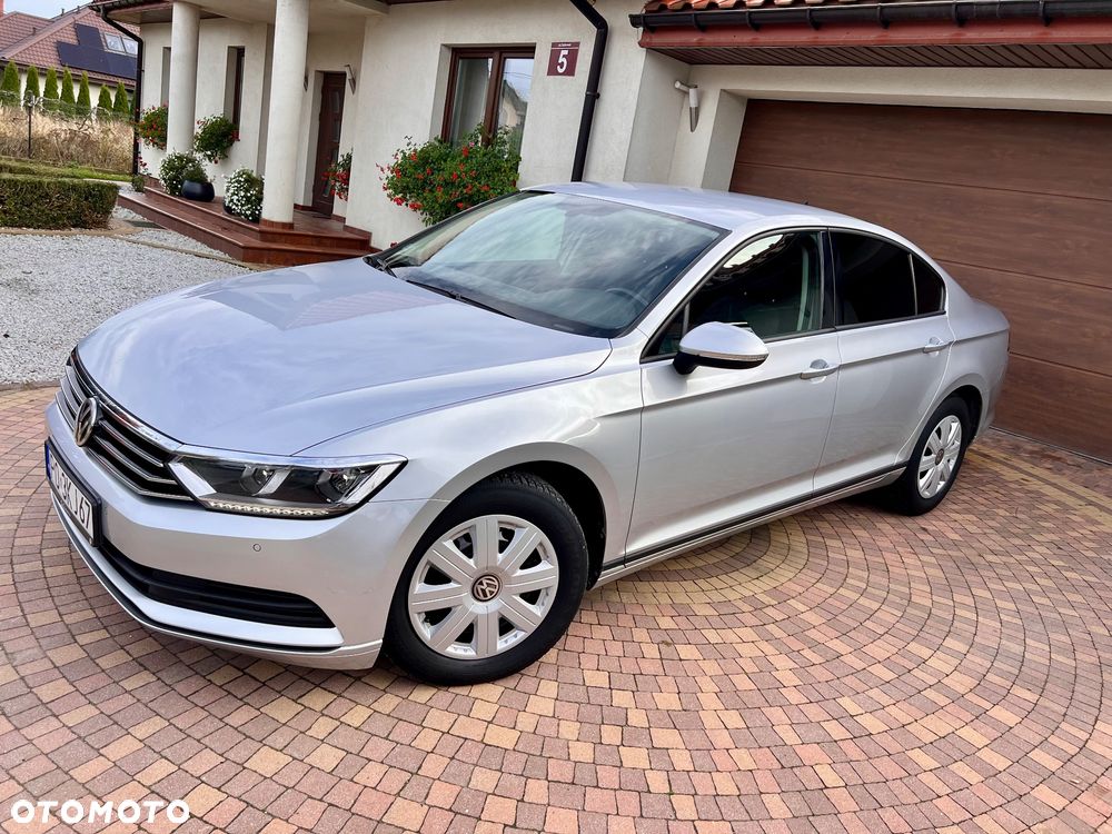 Volkswagen Passat - 22