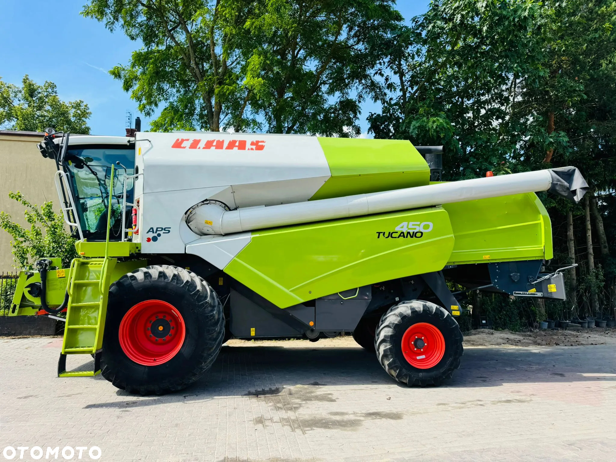 Claas Tucano 450 APS - 18