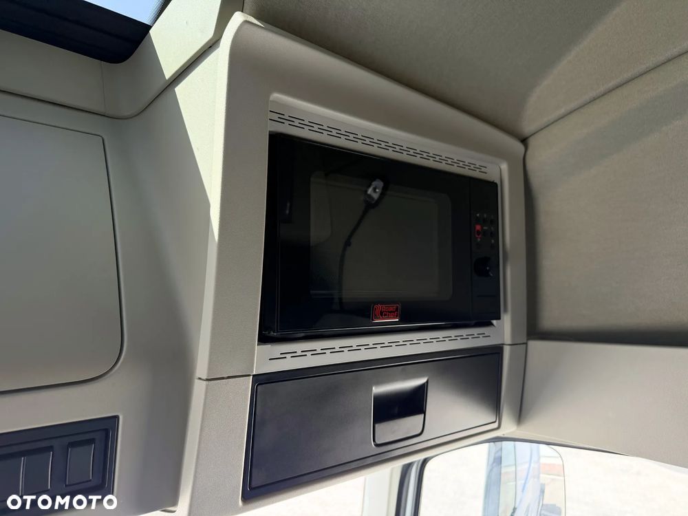 Volvo FH 500 / STANDARD / XL GLOBETROTTER / SALON PL - 10