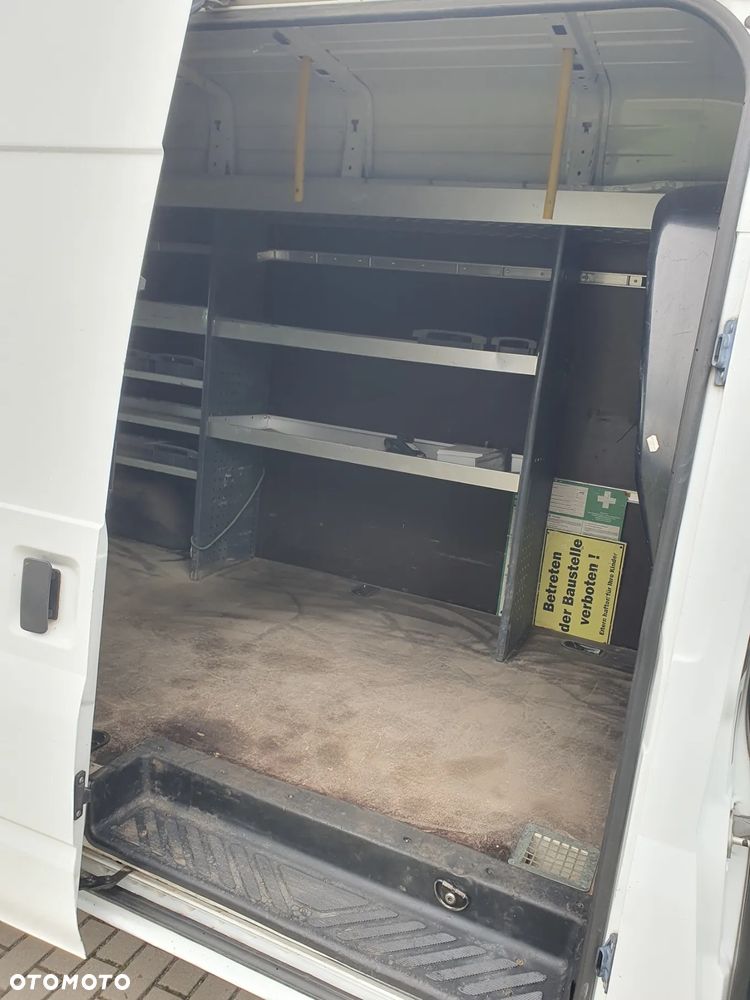 Ford Transit - 15