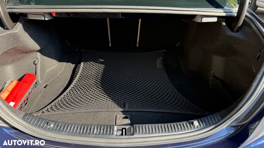 Mercedes-Benz C - 14