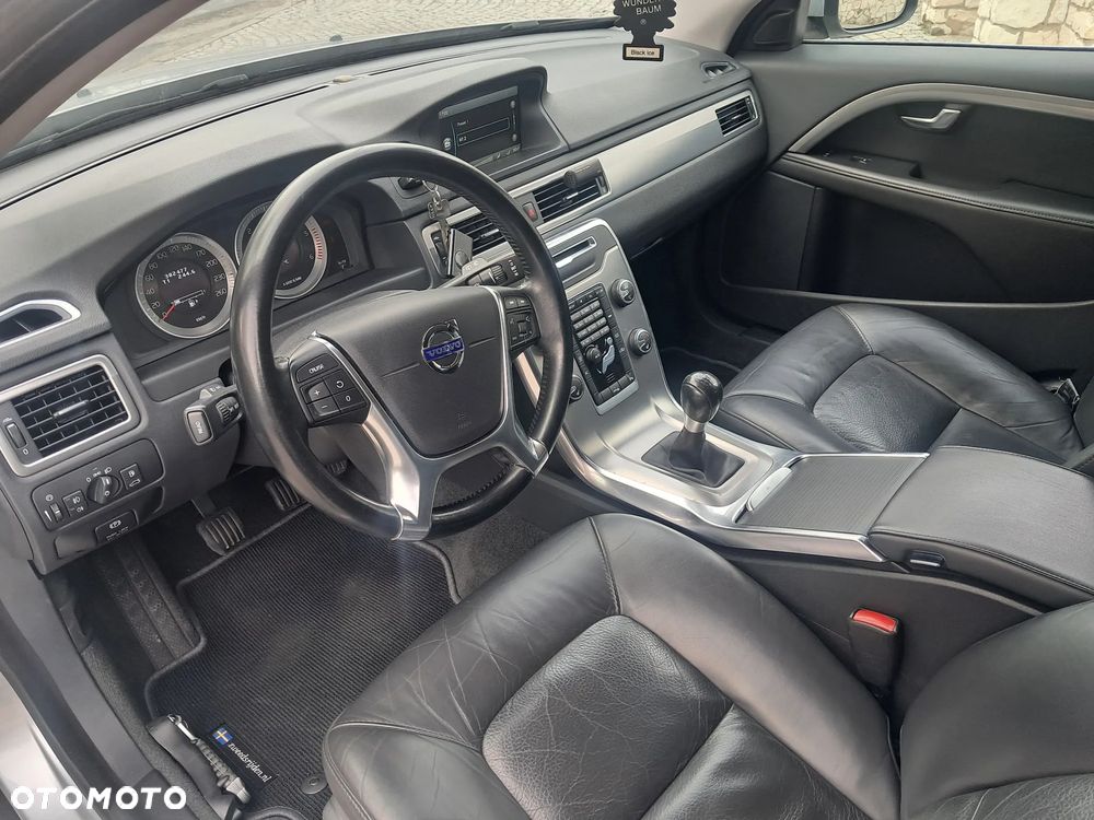 Volvo V70 D4 Edition - 17