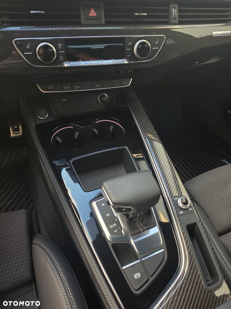Audi A4 Limousine 45 TFSI quattro S tronic S line - 14