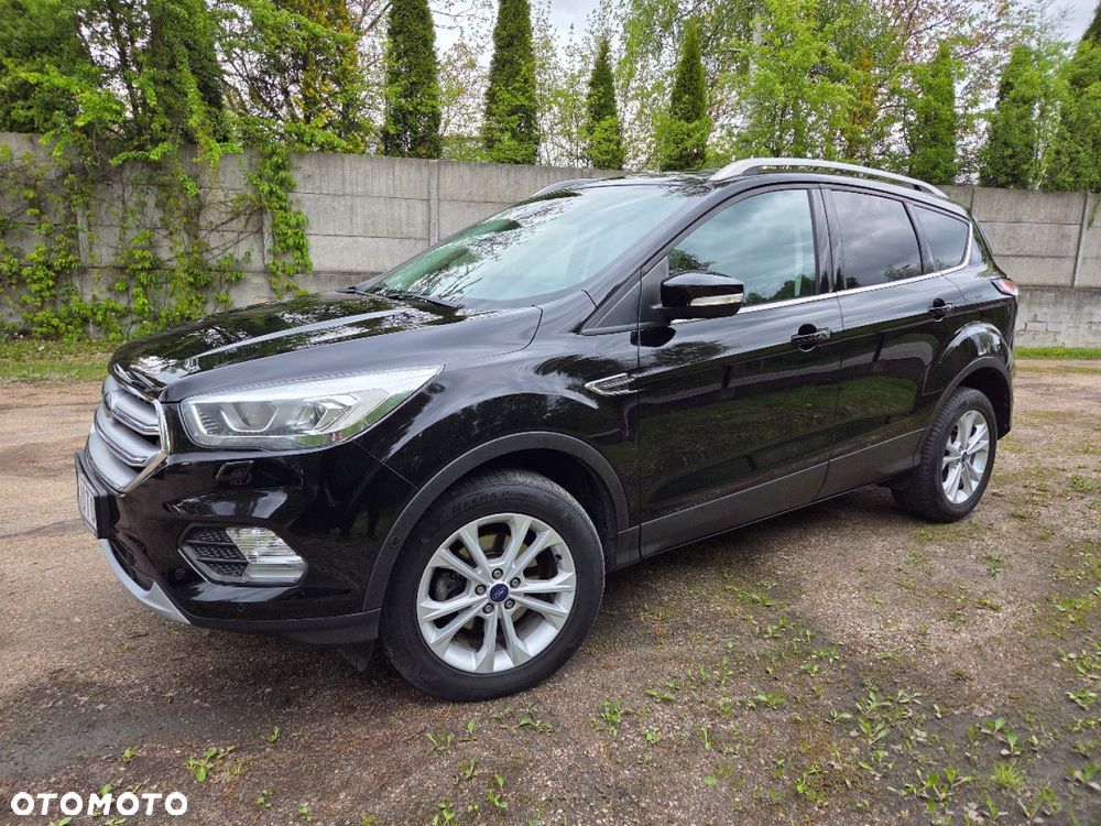 Ford Kuga 1.5 EcoBoost 2x4 Titanium - 25