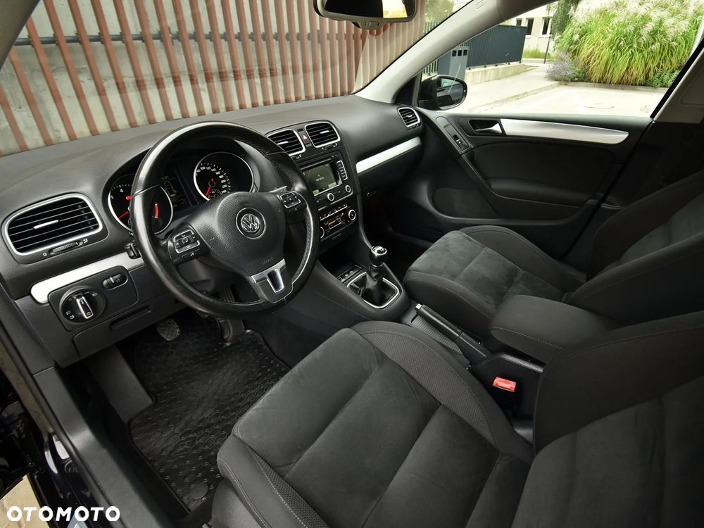 Volkswagen Golf - 16