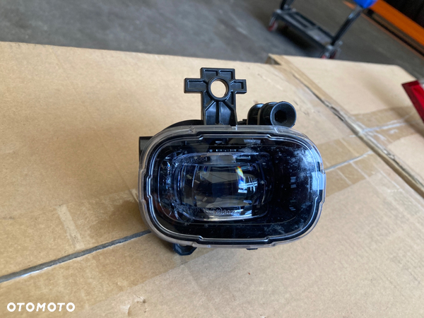 RENAULT TRAFIC III LIFT 4 IV CLIO V SCENIC TALISMAN HALOGEN PRZEDNI PRAWY DRL LED 261504122R CAPTUR