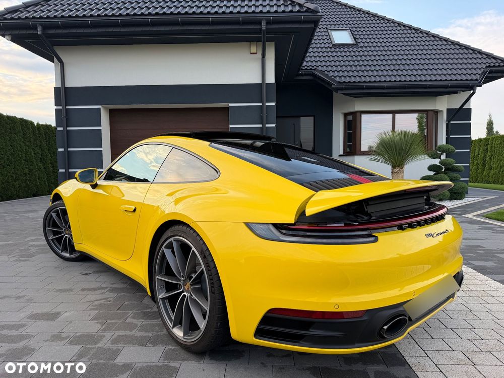 Porsche 911 Carrera S - 16