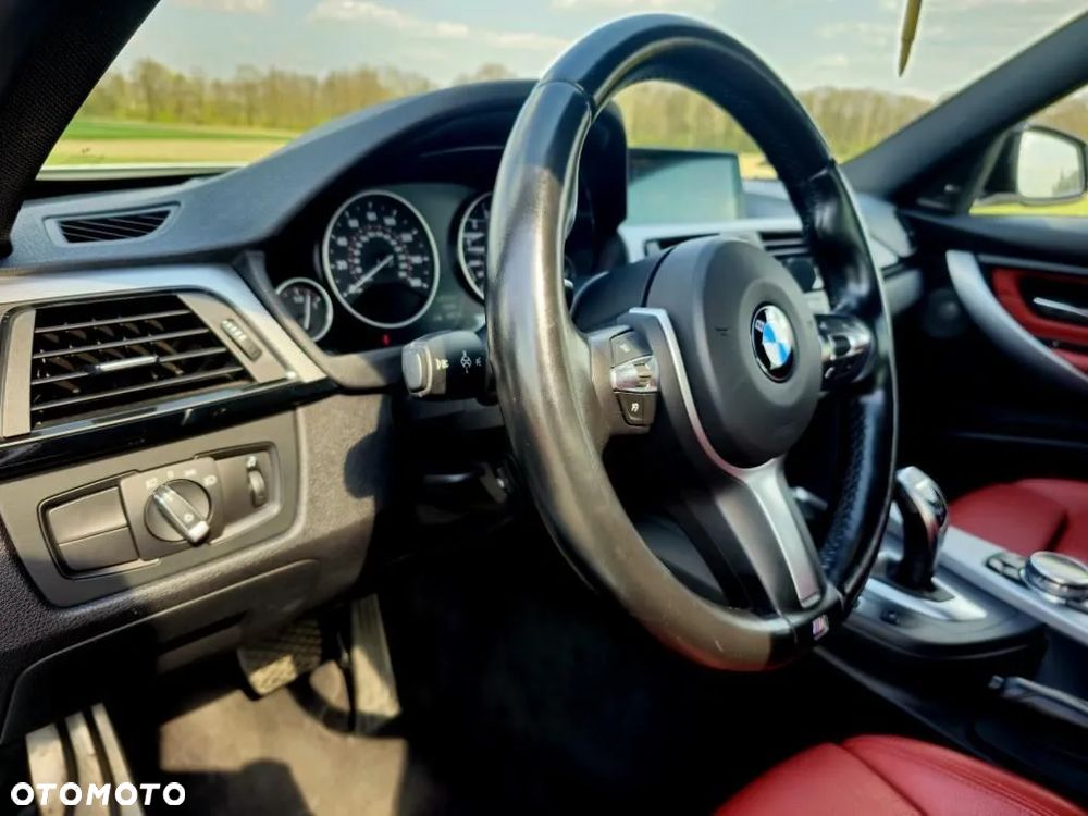 BMW Seria 3 335i xDrive Sport-Aut Sport Line - 24