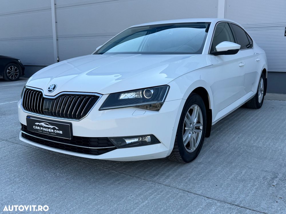 Skoda Superb 2.0 TDI DSG Style - 3
