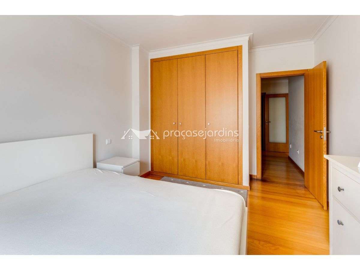 T3 em Santa Clara, Leiria — 3 frentes e garagem box - Grande imagem: 3/39