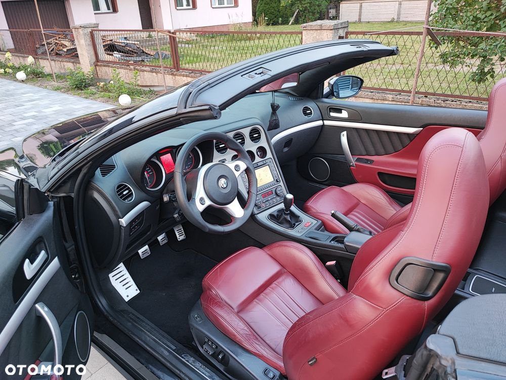 Alfa Romeo Spider - 6