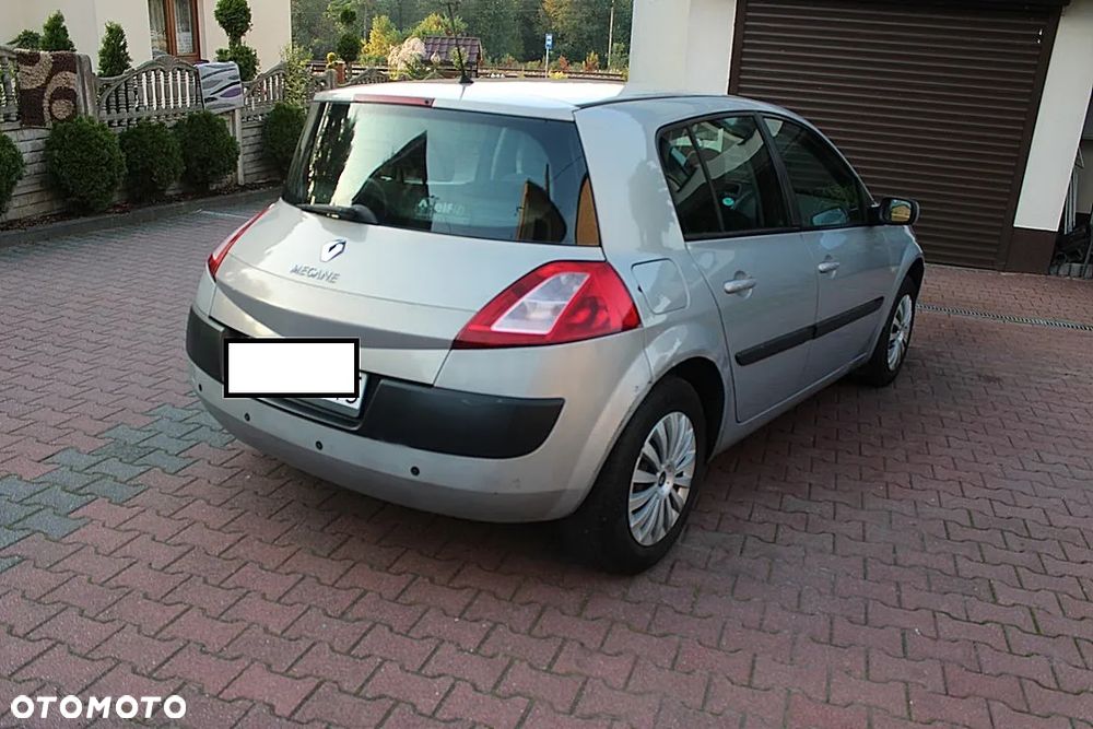 Renault Megane II 1.6 16V Confort Dynamique - 5