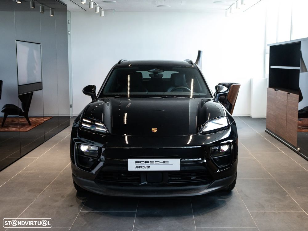 Porsche Macan Electric - 11