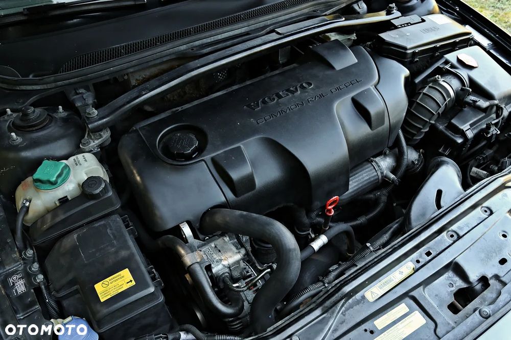 Volvo V70 2.4 D DPF Momentum - 40