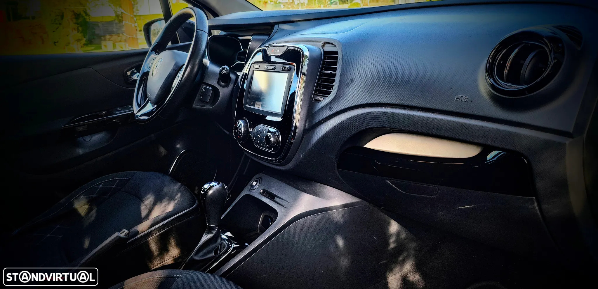 Renault Captur ENERGY TCe 120 EDC Luxe - 15