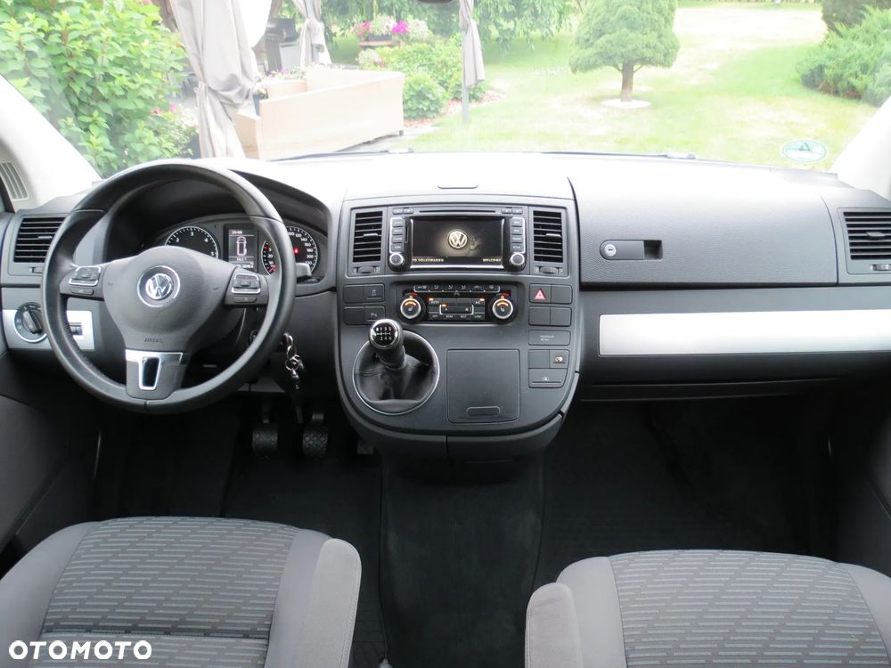 Volkswagen Multivan - 20