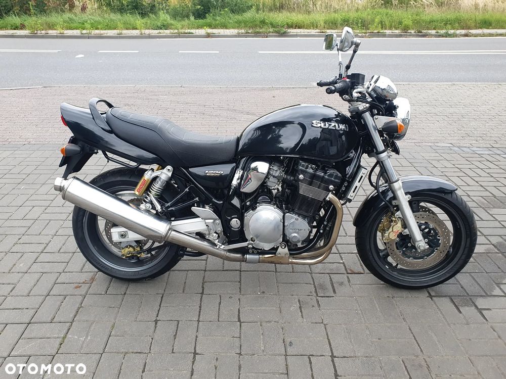 Suzuki GSX - 3