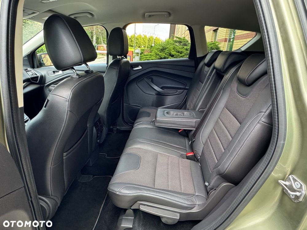 Ford Kuga 2.0 TDCi 4x4 Titanium - 26
